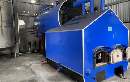 Chuẩn bị đốt lò hơi đốt than dạng tổ hợp